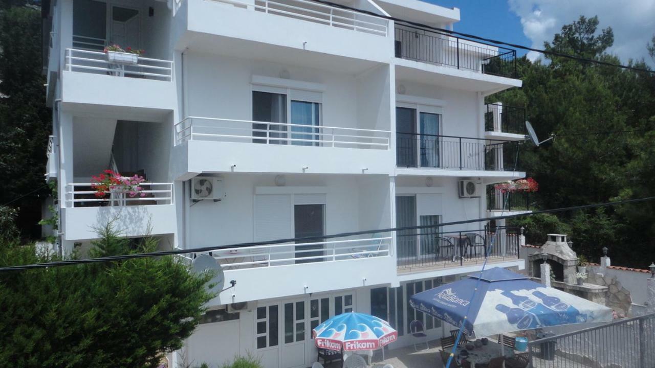 Brankas Apartments Bar Kültér fotó